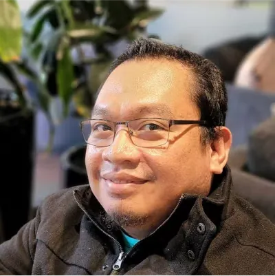 Mark Gil Libres